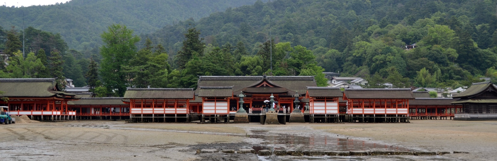 World Travel 1 Japan Miyajima Hiroshima Nagasaki html 3b0f09471210f9b5